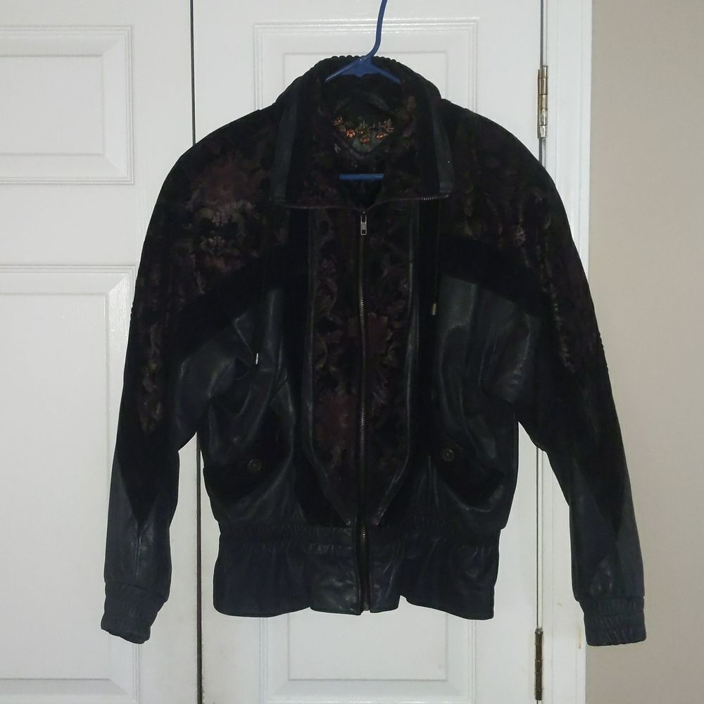 G-III vintage Korean  leather jacket SZ M